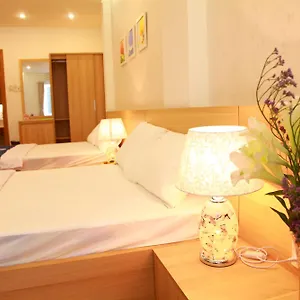 Hotel Little **