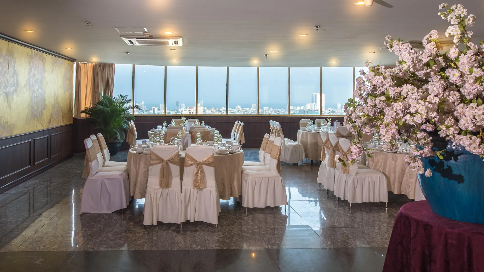Muong Thanh Luxury Song Han Hotel Danang 5*,  Vietnam