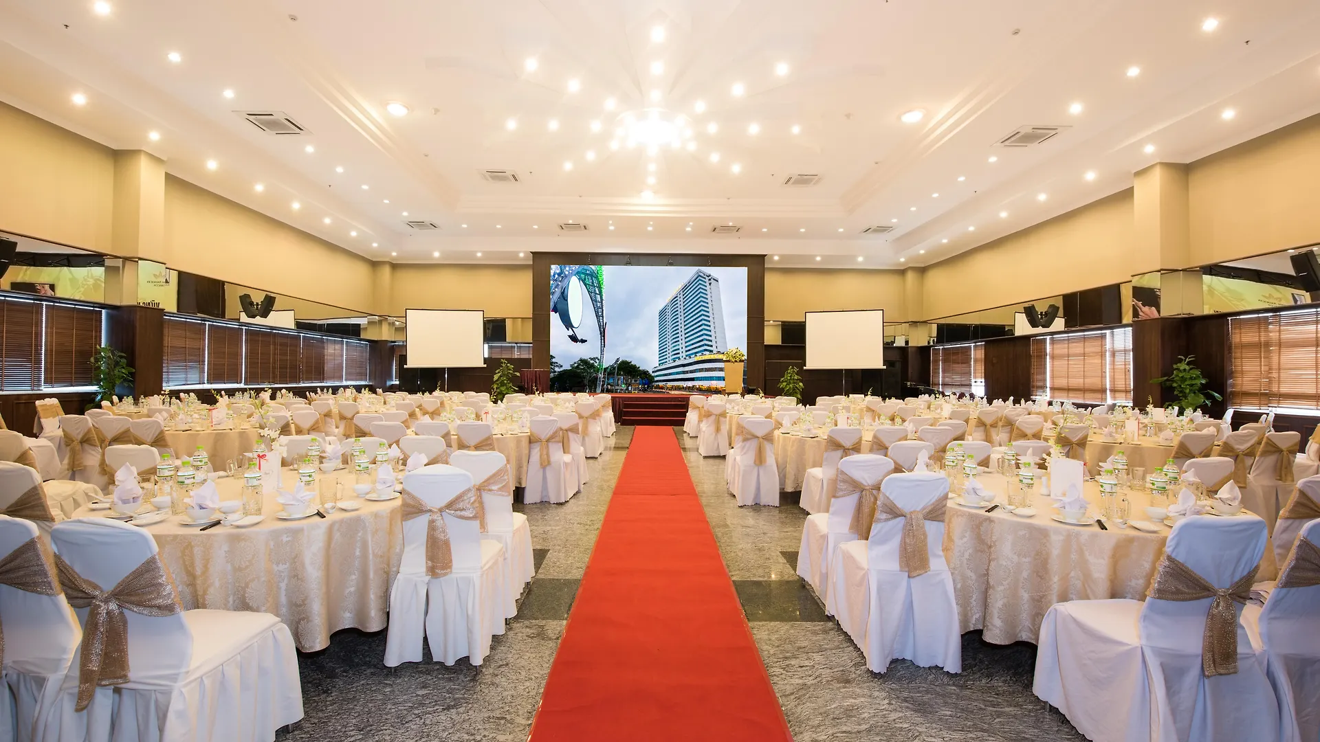 Muong Thanh Luxury Song Han Hotel Danang 5*,  Vietnam